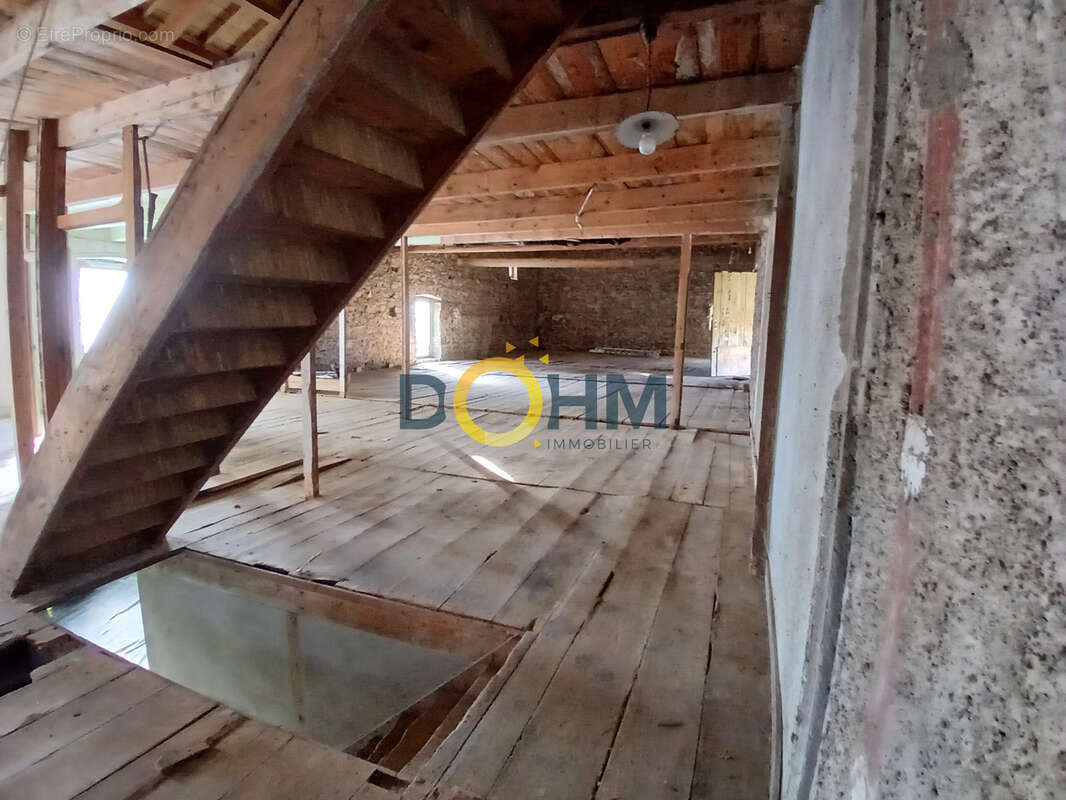 A vendre magnifique corps de ferme terrain 6.7 hectares - photo 11