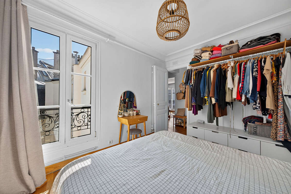 Appartement à PARIS-20E