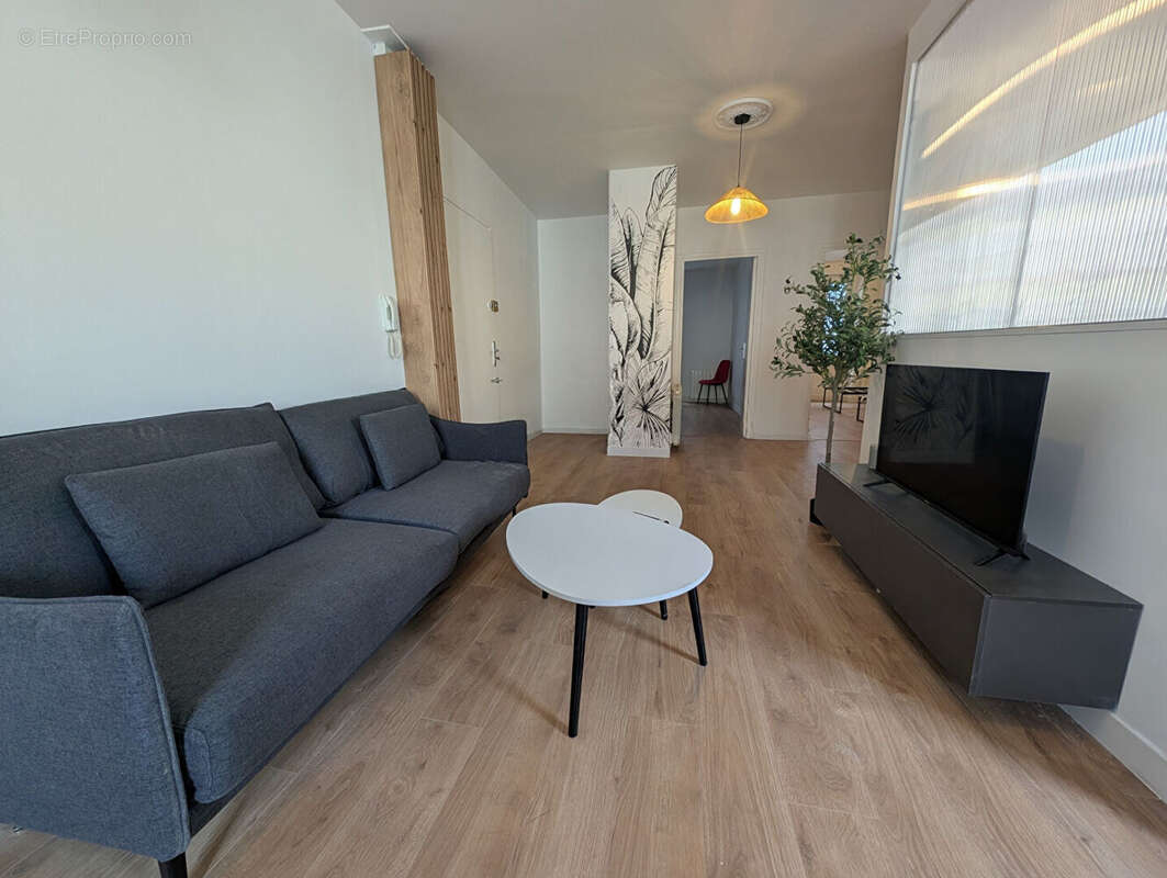 Appartement à GUILHERAND-GRANGES