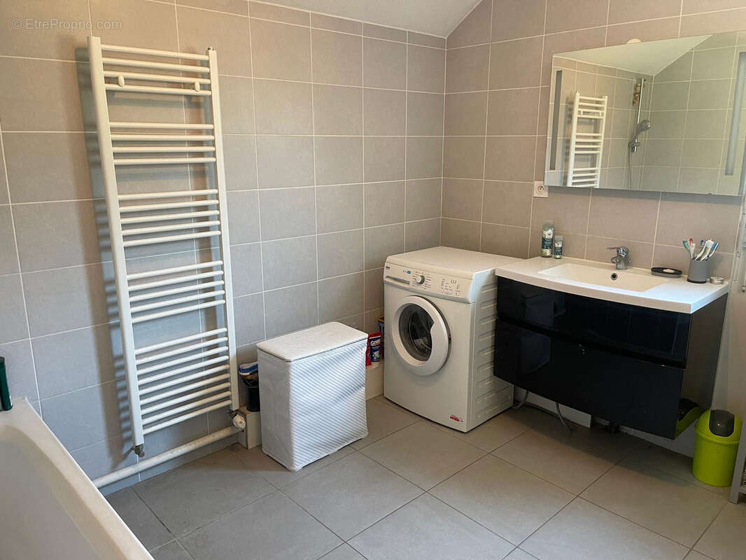Appartement à SAINT-JEOIRE-PRIEURE