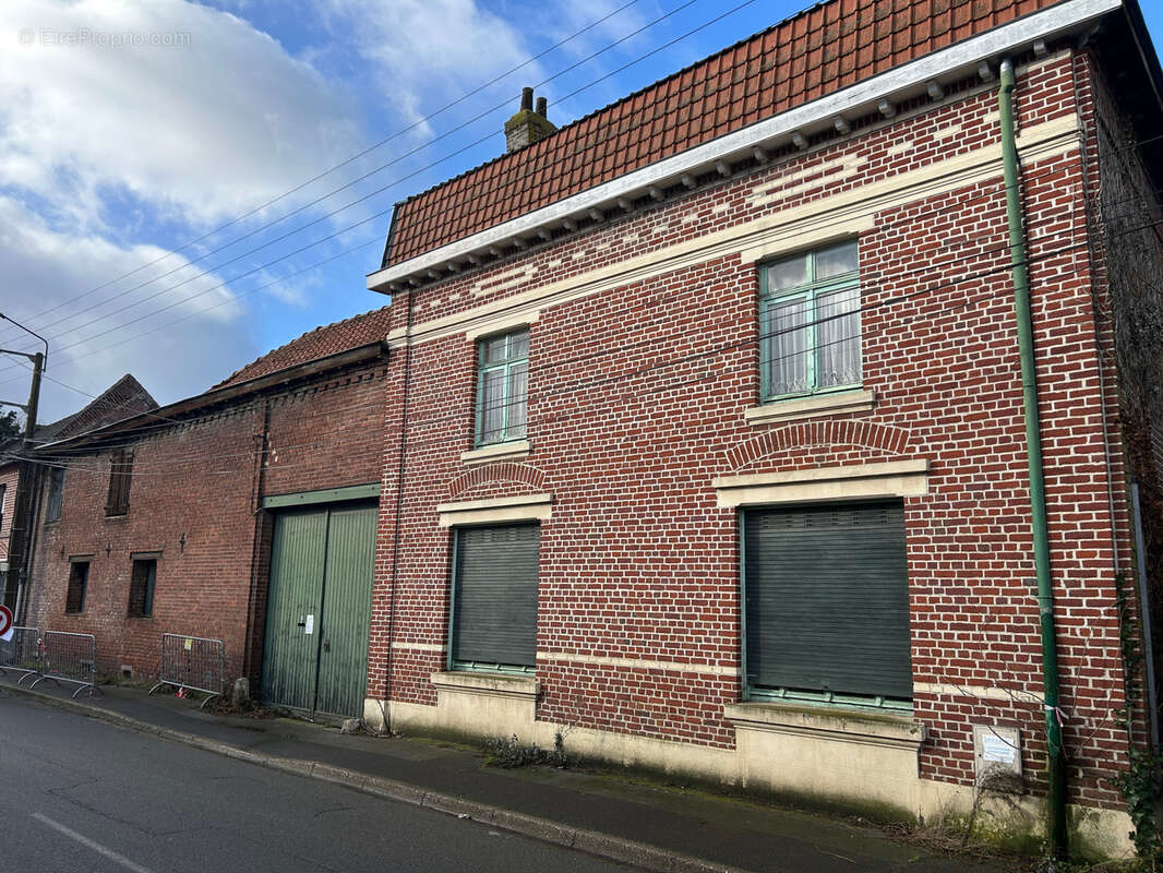 Maison à GONDECOURT