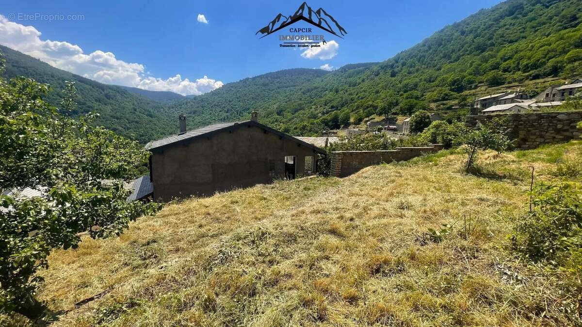 Maison 4 faces en pierre avec jardin - AYGUATÉBIA-TALAU - photo 43
