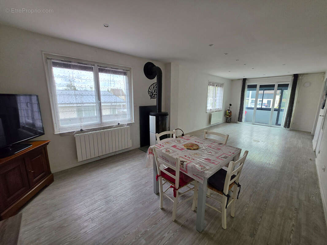 Maison à MERVILLE-FRANCEVILLE-PLAGE