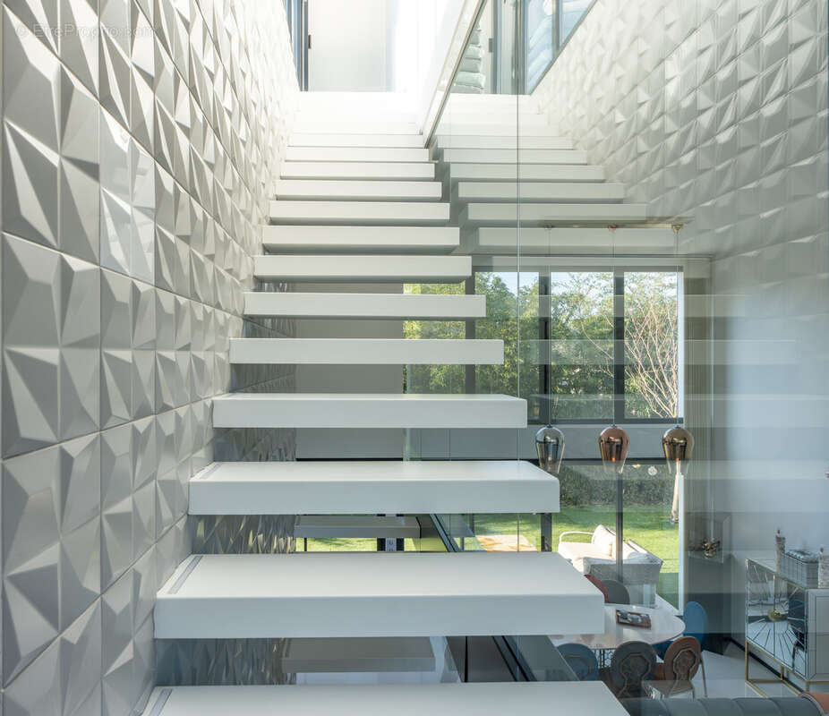 Maison à SAINT-MAUR-DES-FOSSES