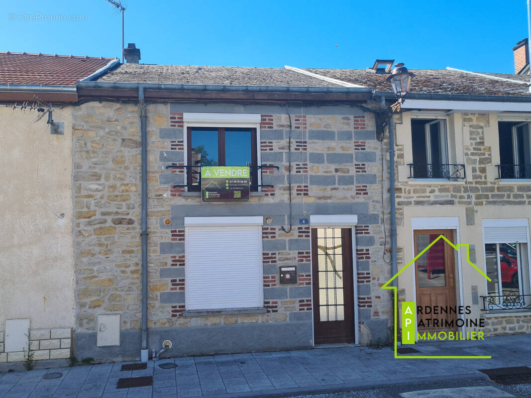 Maison à RENWEZ