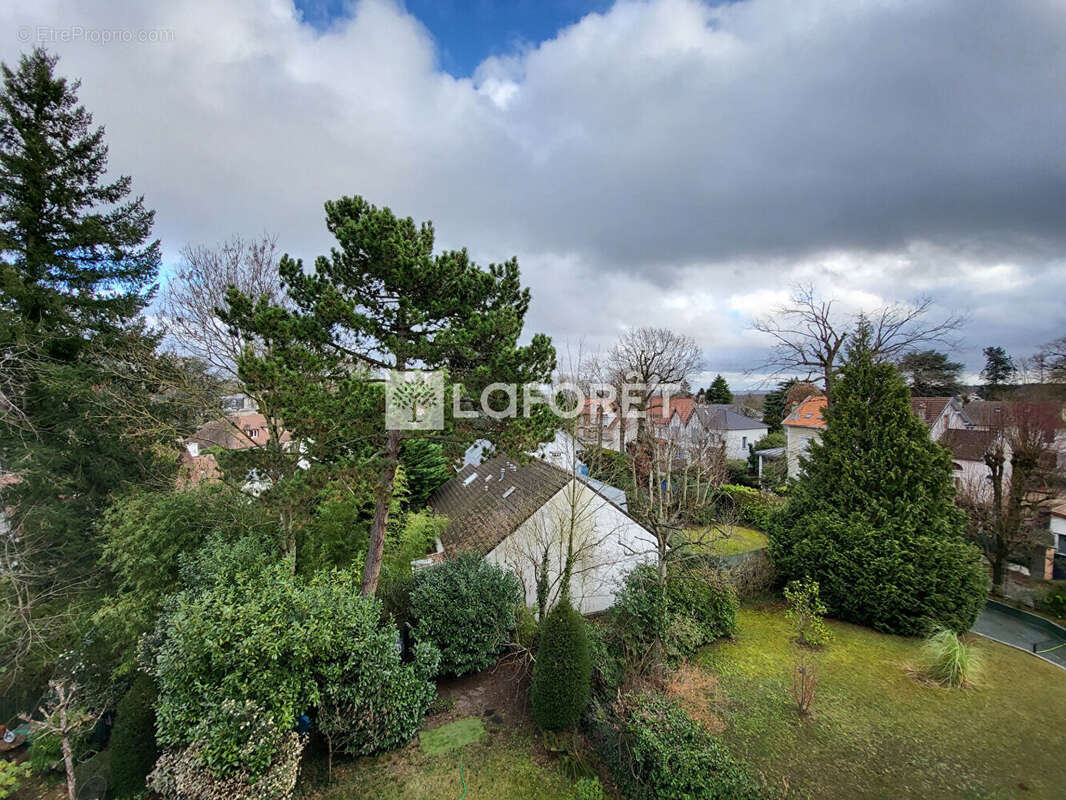 Appartement à VAUCRESSON