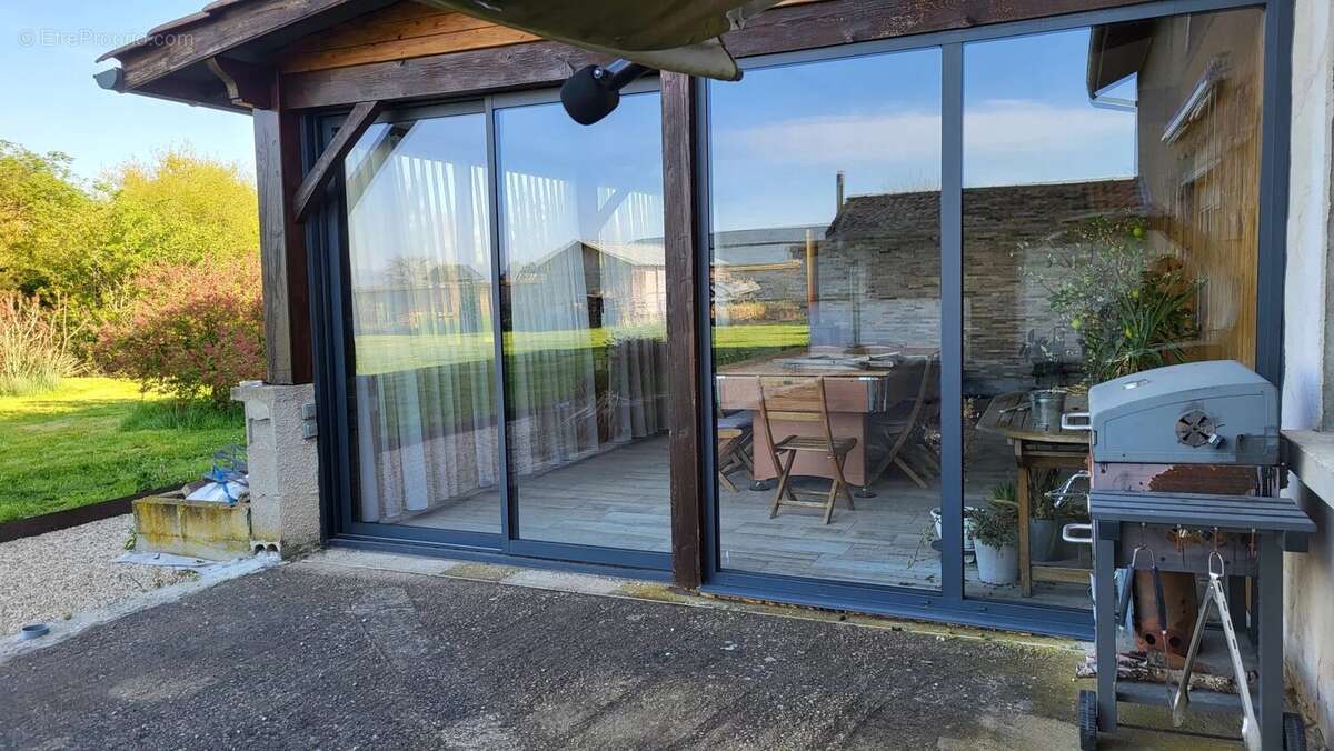 Maison à CORCELLES-EN-BEAUJOLAIS