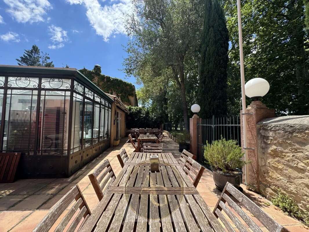 Commerce à CASTELNAUDARY