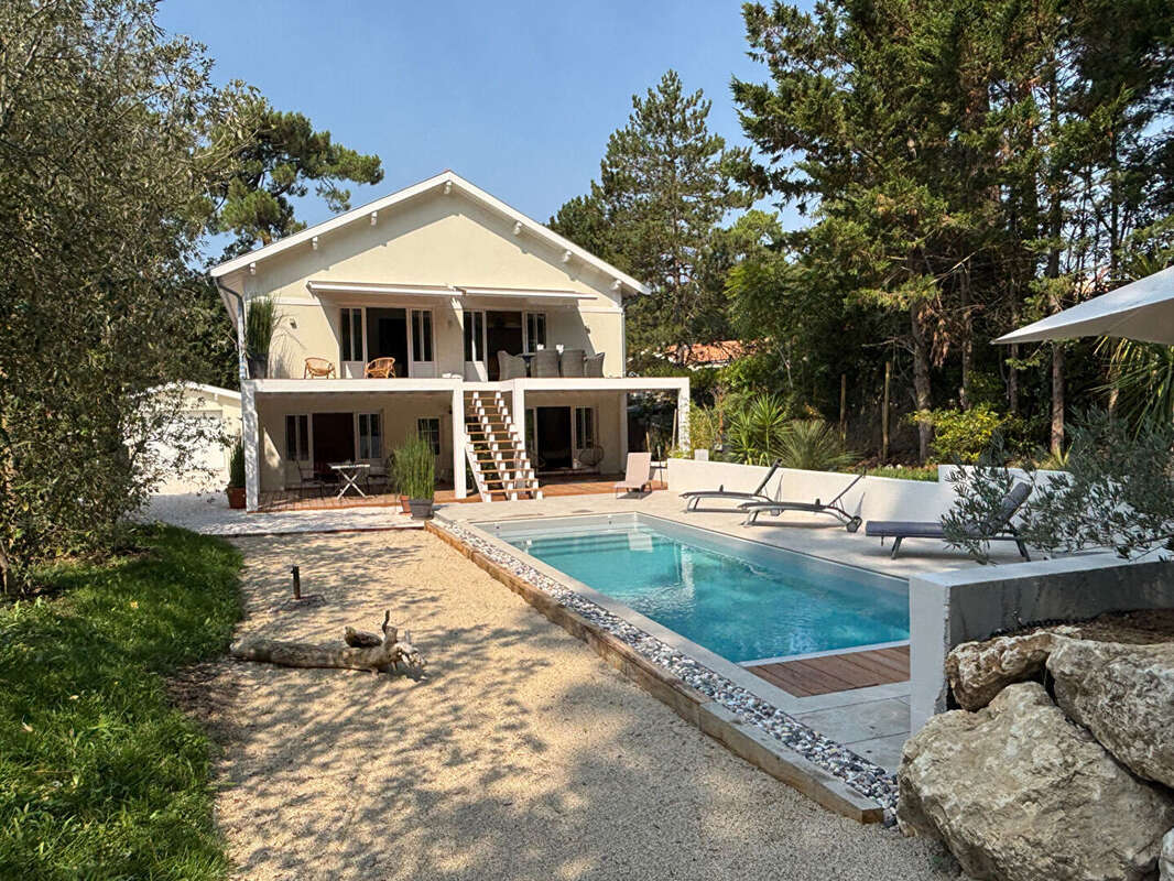 Maison à SAINT-GEORGES-DE-DIDONNE