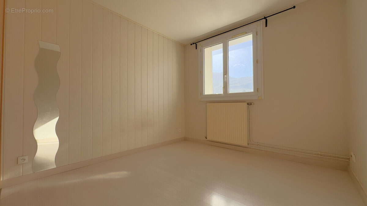 Appartement à FONTAINE