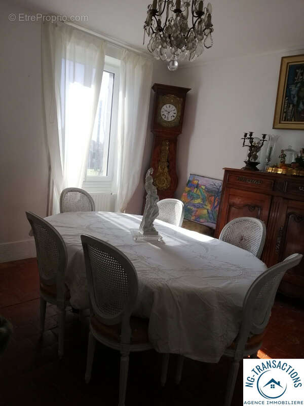 Maison à EPIRY