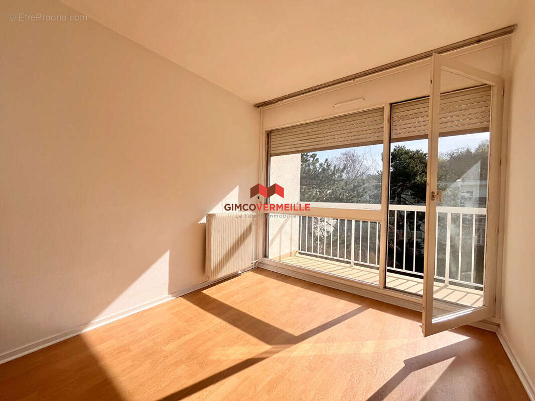 Appartement à BOUGIVAL