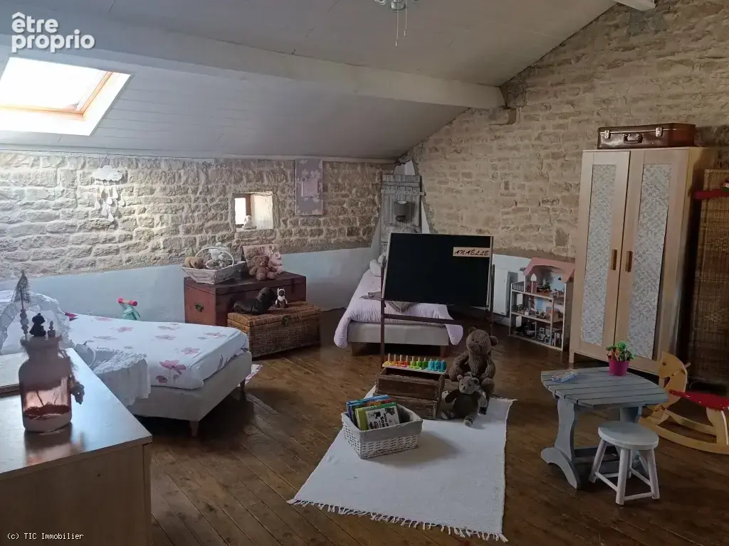 Belle Maison en Pierre avec Piscine, Dépendances et Jardin - photo 26