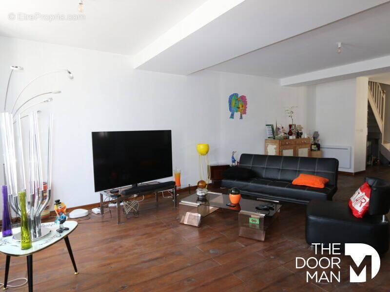 Maison à LES AIX-D&#039;ANGILLON