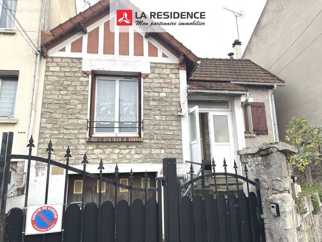 Maison à MANTES-LA-VILLE