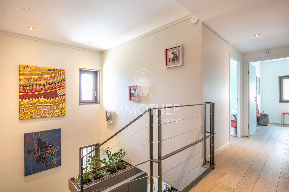 Maison 161 m² à Meylan  - photo 9