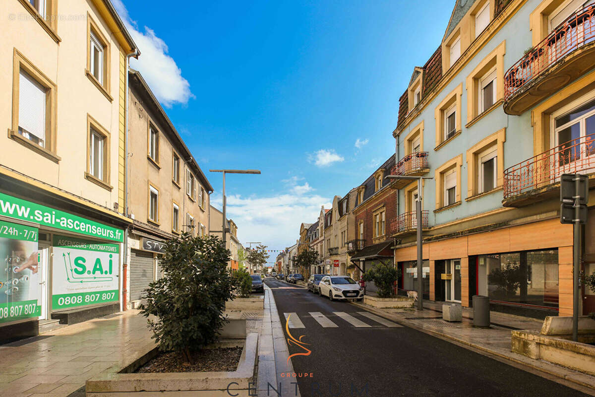Hagondange - immeuble - environ 440m2 - photo 2