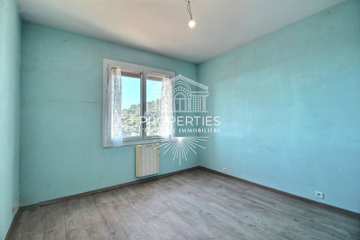 Appartement à BORMES-LES-MIMOSAS