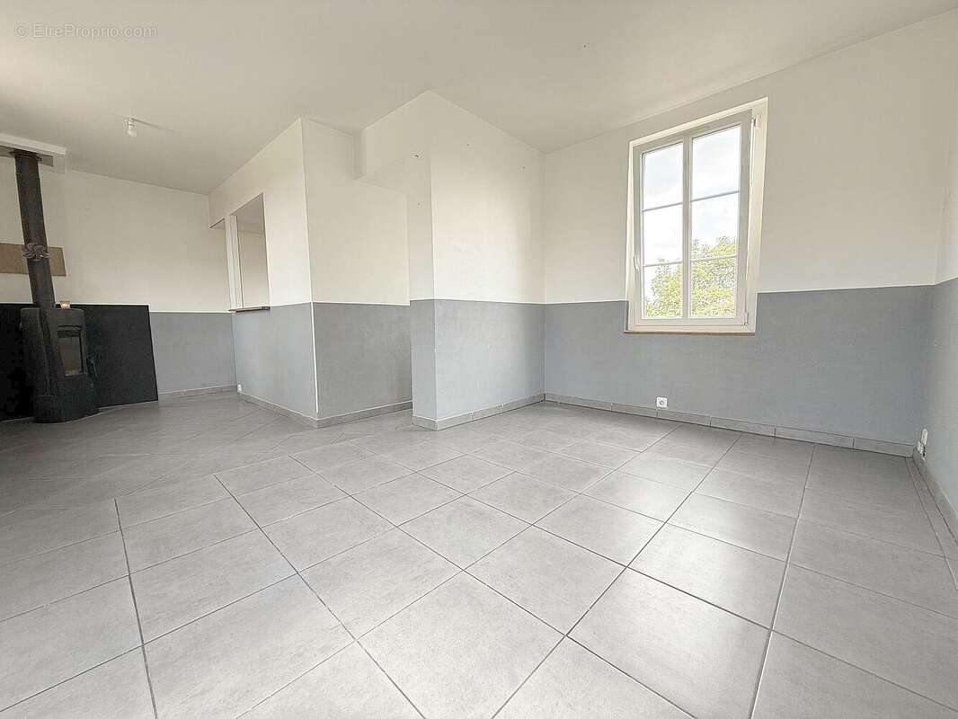 Maison à BENNECOURT