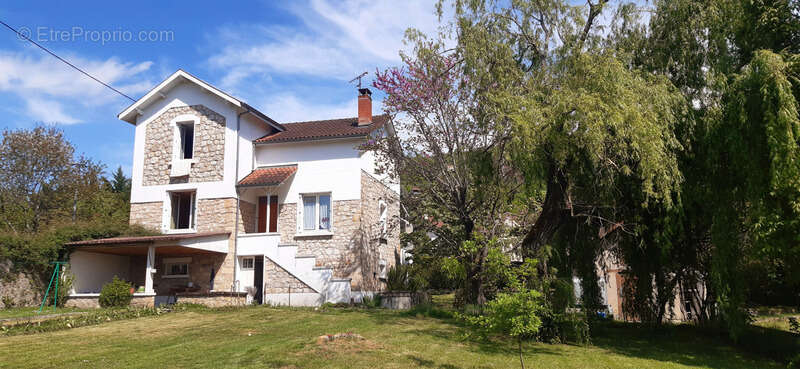 Maison à VILLEFRANCHE-DE-ROUERGUE