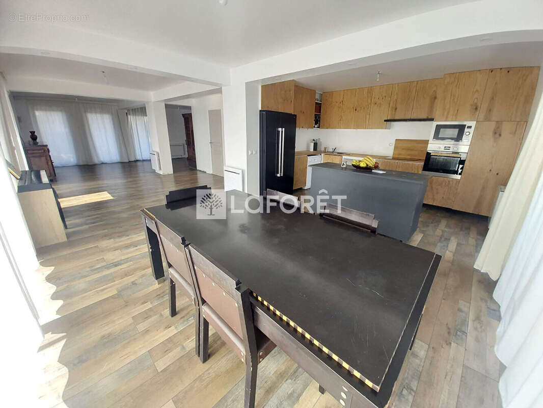 Maison à VILLEMOMBLE