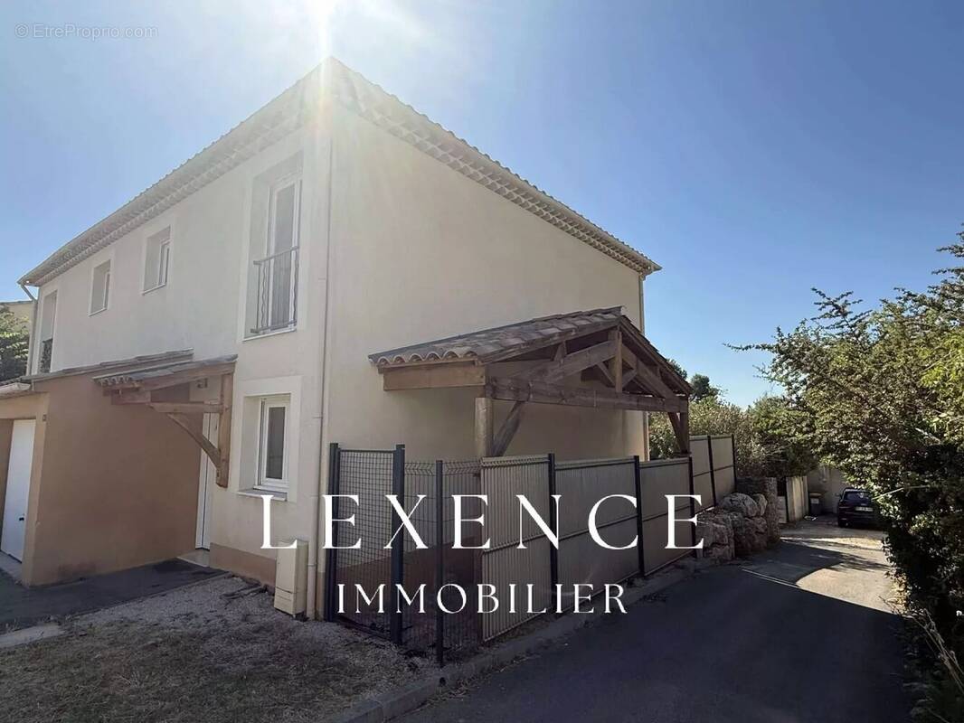 Maison à LA FARE-LES-OLIVIERS