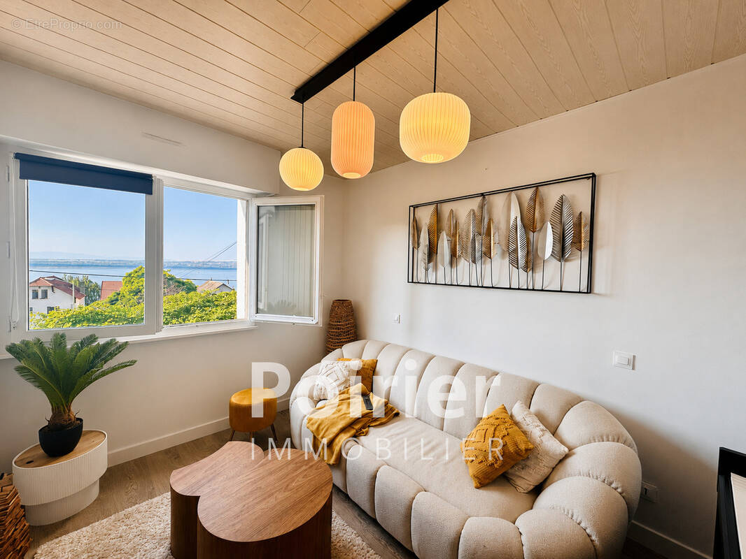 Appartement à EVIAN-LES-BAINS