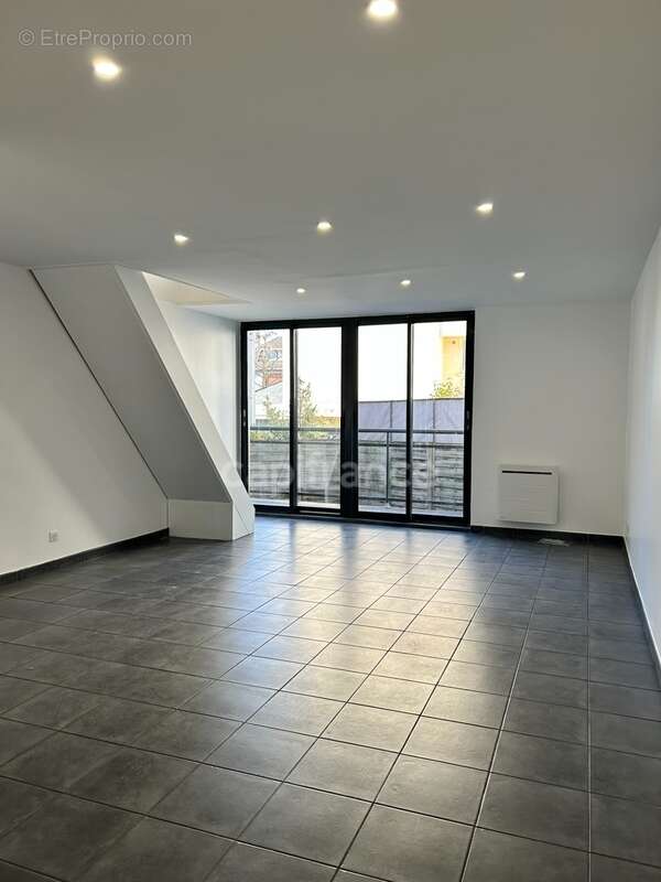 Dpt Val de Marne (94), à vendre CHAMPIGNY SUR MARNE appartement T4 de 62,24 m² - photo 2