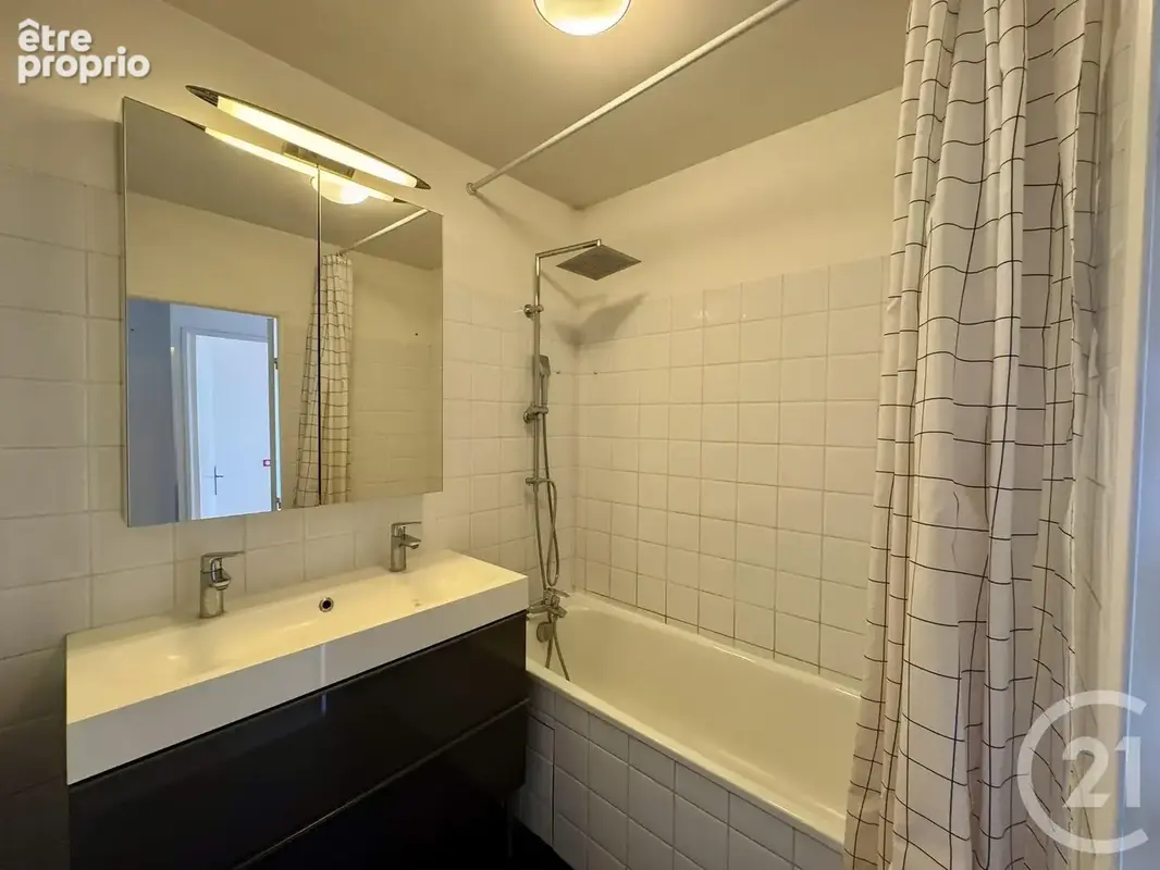 Appartement 85 m² à Villeurbanne  - photo 17