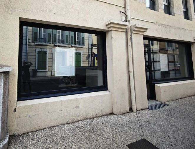 Commerce à VALENCE