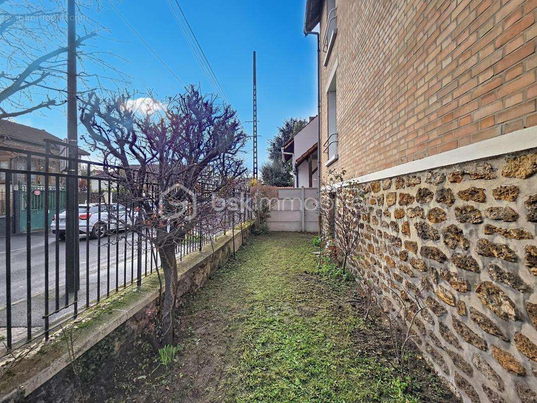 Maison à LES PAVILLONS-SOUS-BOIS