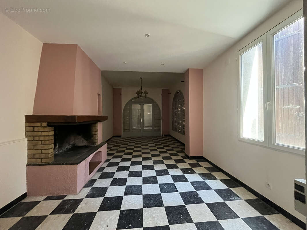 Maison de style comprenant 2 logements sur 1540m2 de parcelle divisible - photo 24