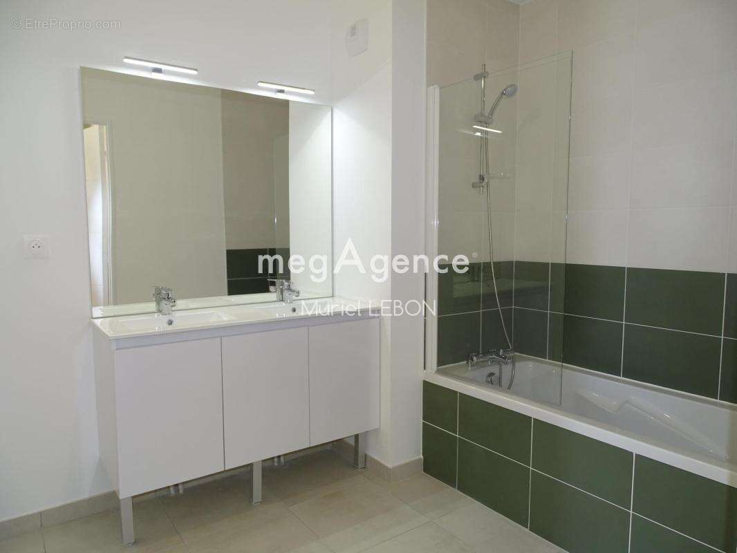 Appartement à FOUGERES