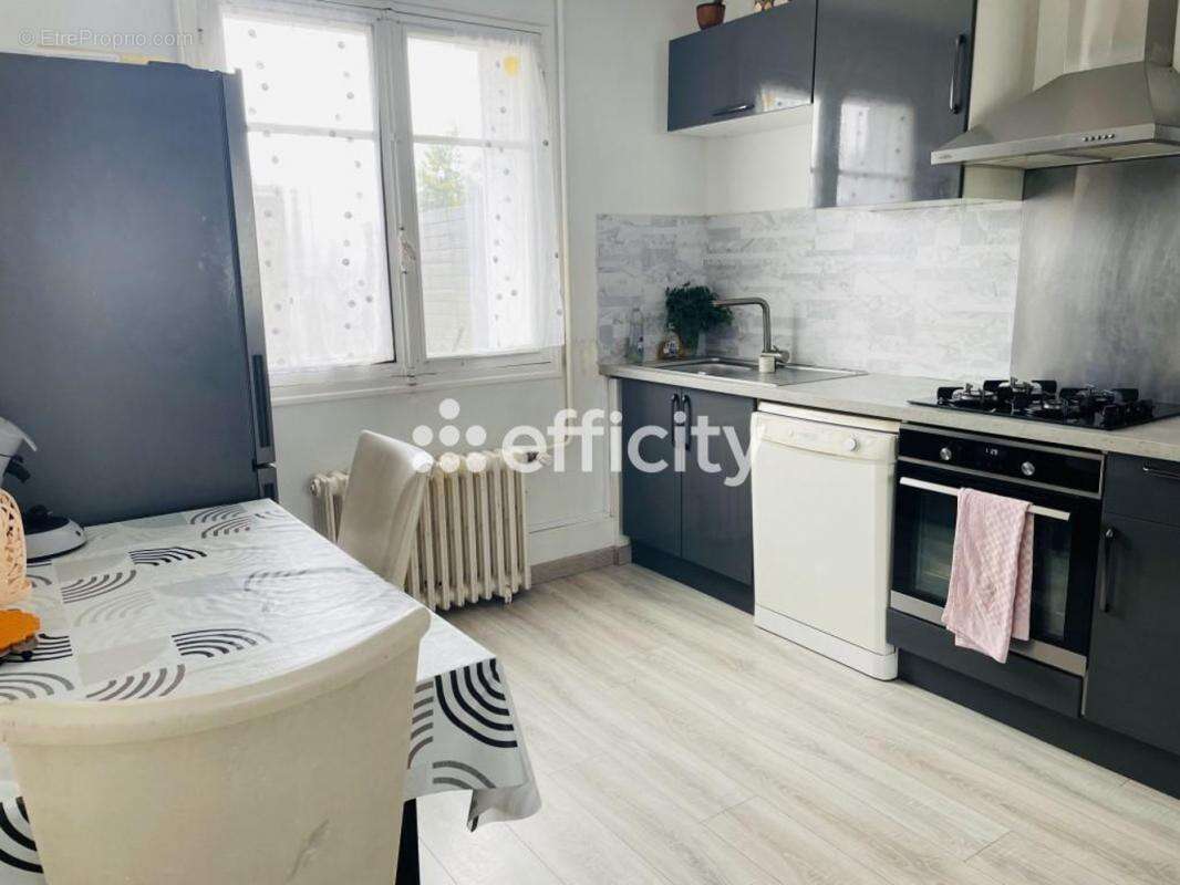 Maison à LA FERTE-BERNARD