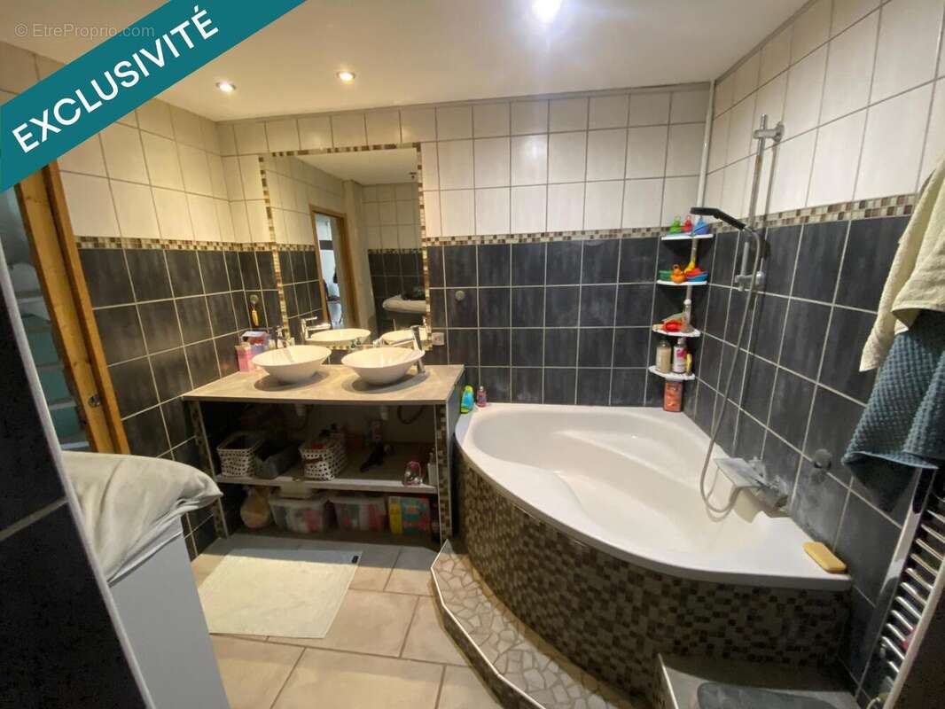 Photo 4 - Appartement à ROMANS-SUR-ISERE