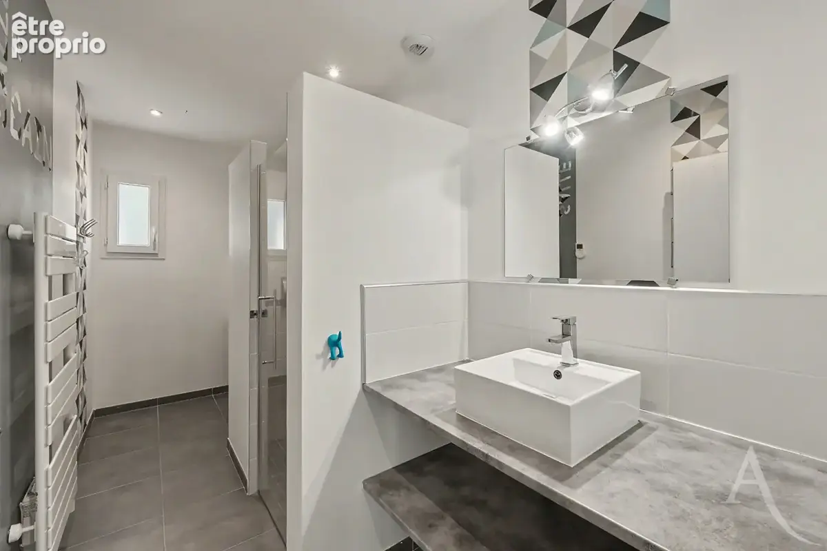 Villa contemporaine Plain pied- 172m² - Piscine - Terrain 1230 m² - photo 12