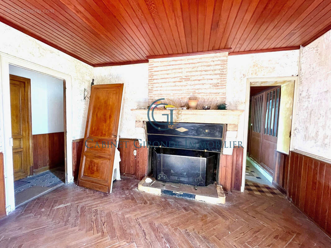 Loupiac de la reole maison pierre 3 chambres bureau dependances terrain 2000 m2 - photo 5
