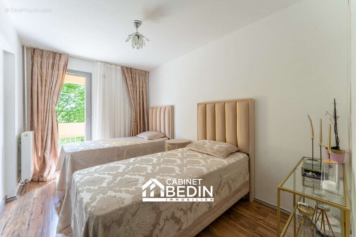 Appartement 82 m² à Lormont  - photo 4