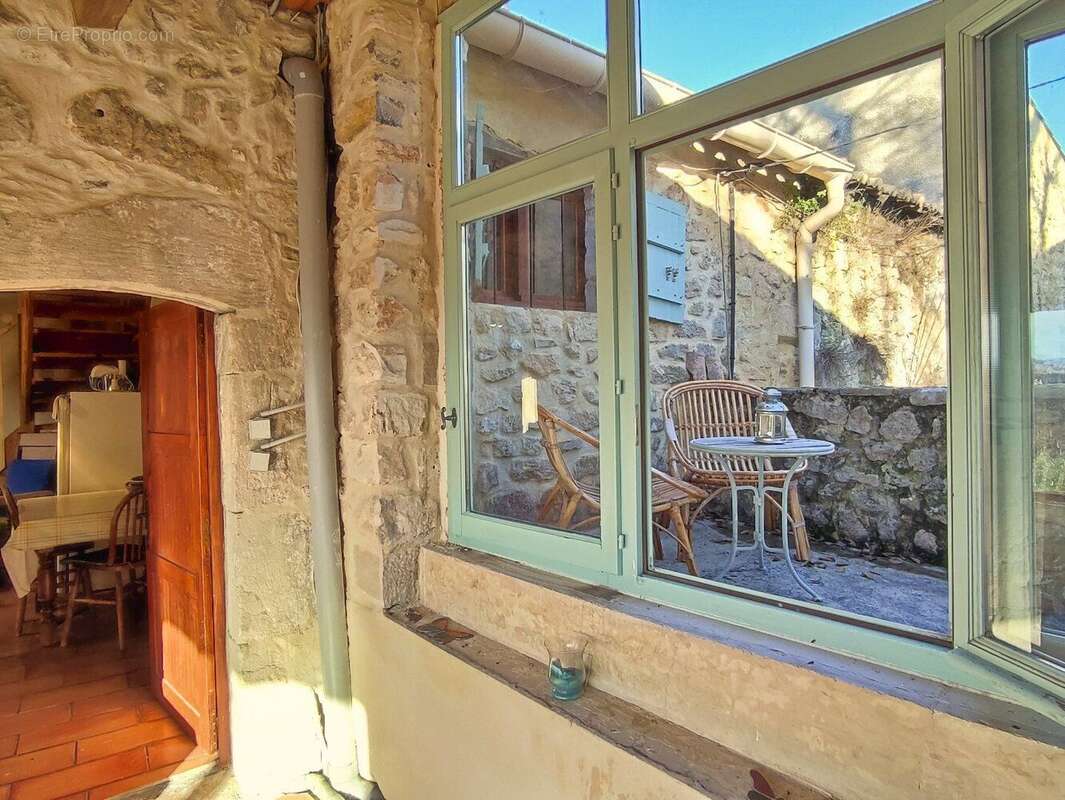 Maison à ALLEGRE-LES-FUMADES
