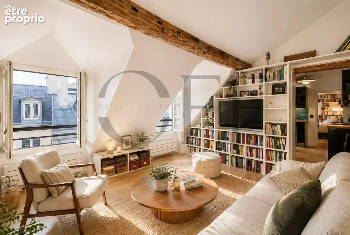75007 PARIS - Rue de Verneuil - 1 chambre - Dernier étage - photo 3