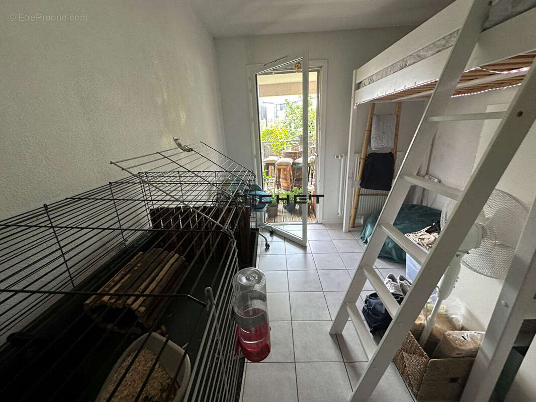 Appartement à VILLENAVE-D&#039;ORNON