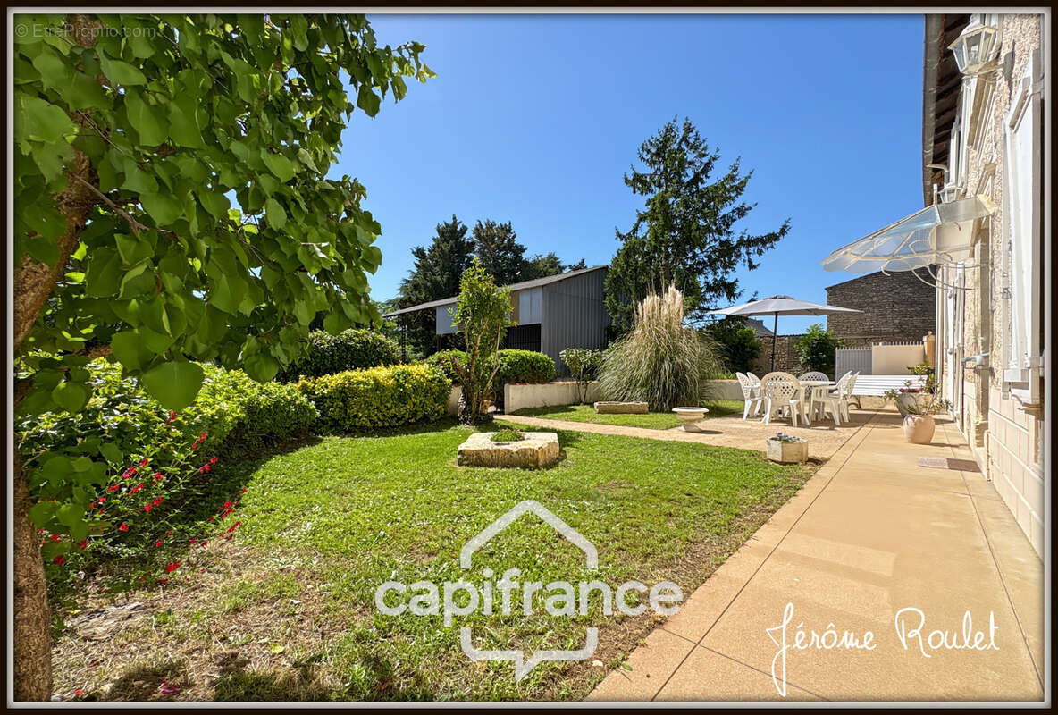 Maison en pierre à vendre Champigny-En-Rochereau (86), 6 pièces, 4 chambres, terrain 1 900 m² avec dépendances - photo 29