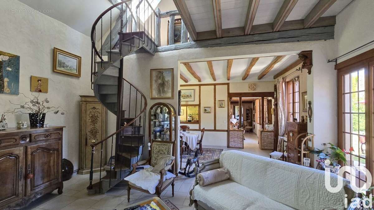 Photo 3 - Maison à CIVIERES