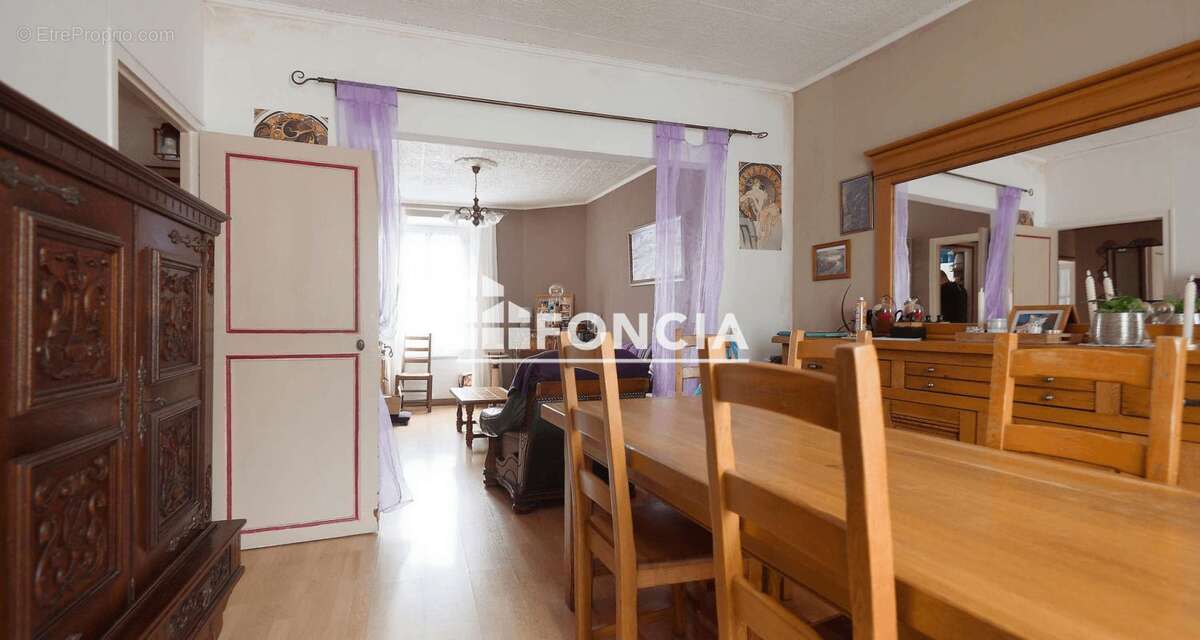 Appartement à CORBEIL-ESSONNES