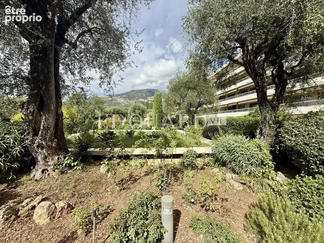 Trois pièces d’exception à Roquebrune Cap Martin, dans immeuble de grand standing avec superbe piscine - photo 29