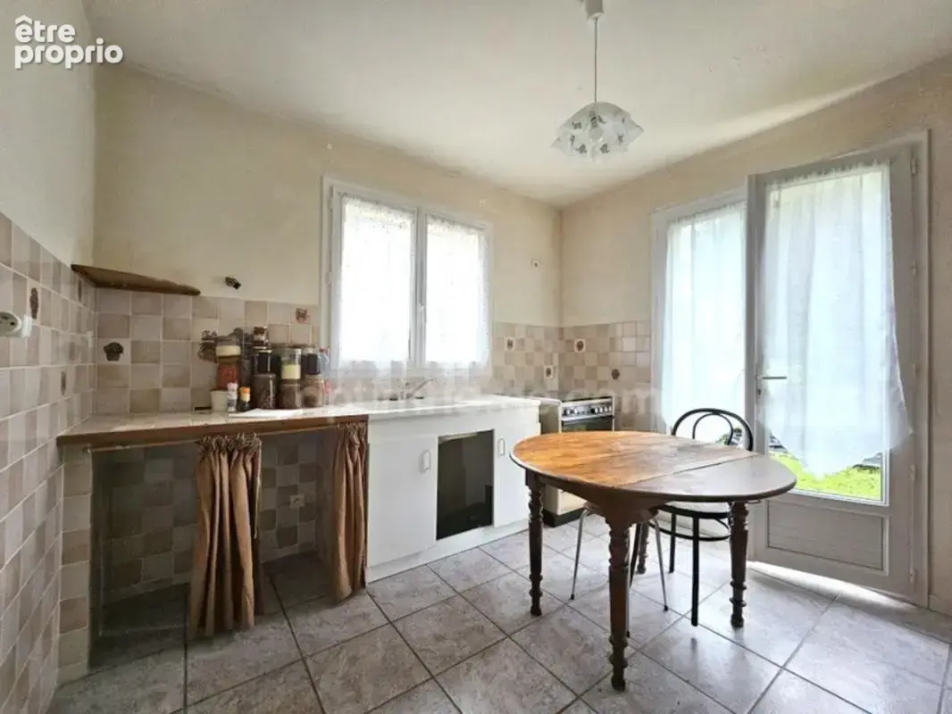 Maison à vendre de plain-pied 3 pièces RUELLE SUR TOUVRE (16) - photo 2