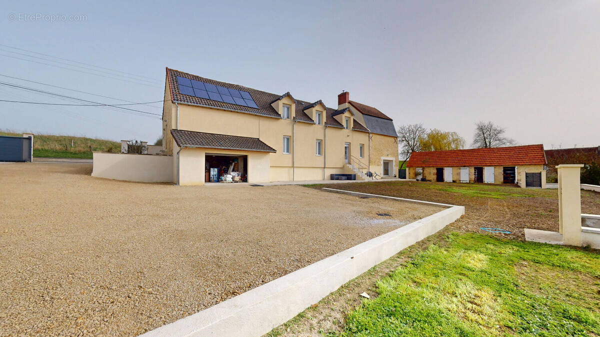 Autre à SERMOISE-SUR-LOIRE