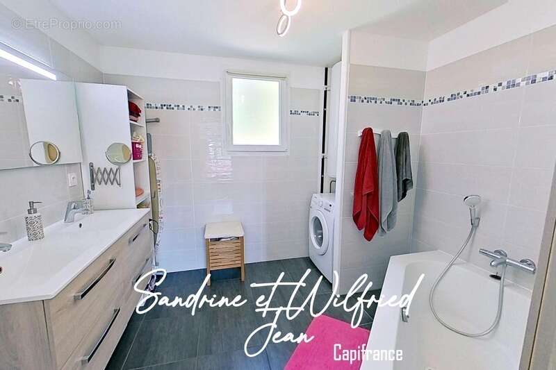 Maison à LA HAYE-MALHERBE