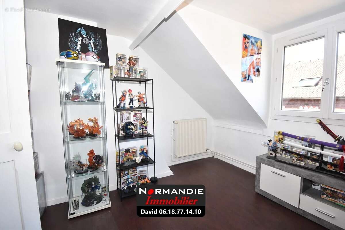 Maison à MALAUNAY