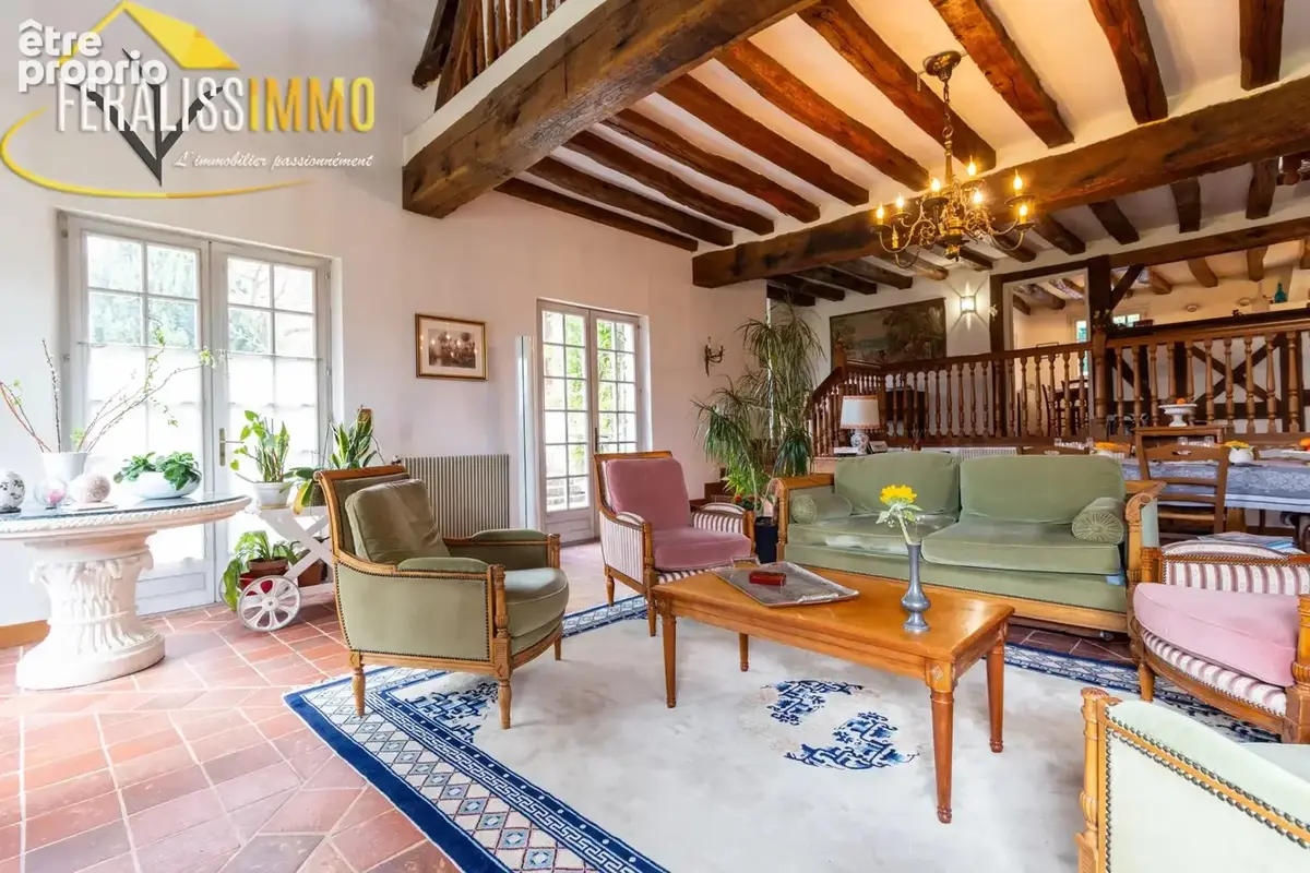 Dans un écrin de verdure, une chaleureuse maison vous atten - photo 2